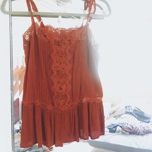 ⭐️5 FOR $25⭐️ Burnt orange lace top